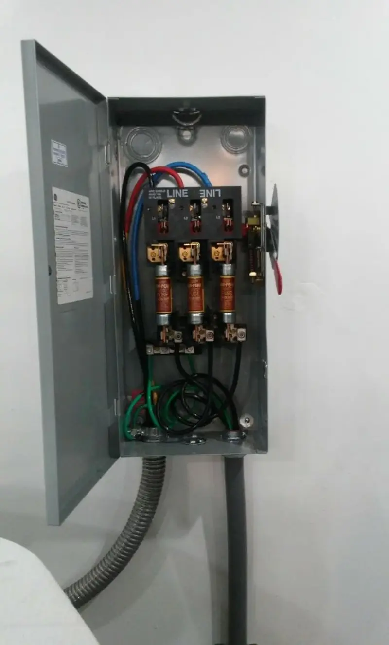 Three-phase disconnect switch installed for Electrical Wiring & Rewiring in Soda Springs